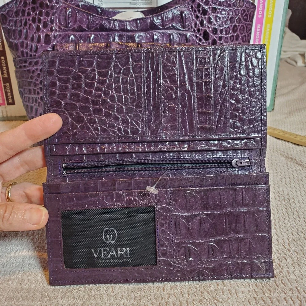 Veari Purple Crocodile Embossed Leather Tote Bag and Matching Wallet Set